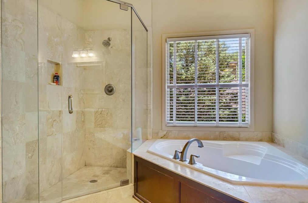 5105 Jonquilla Dr, Alpharetta GA 30004-5323 exterior