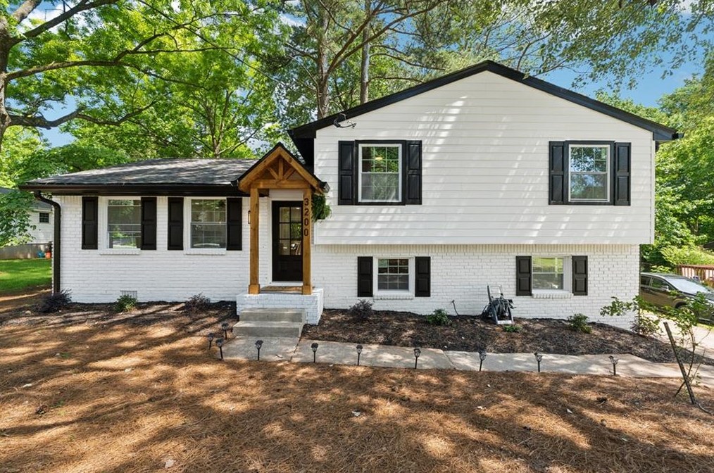3200 Bristol Ln, Duluth, GA 30096-3718