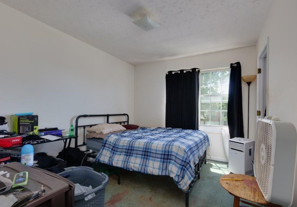 2010 Oak Ter Dr, Atlanta GA  30316-4979 exterior
