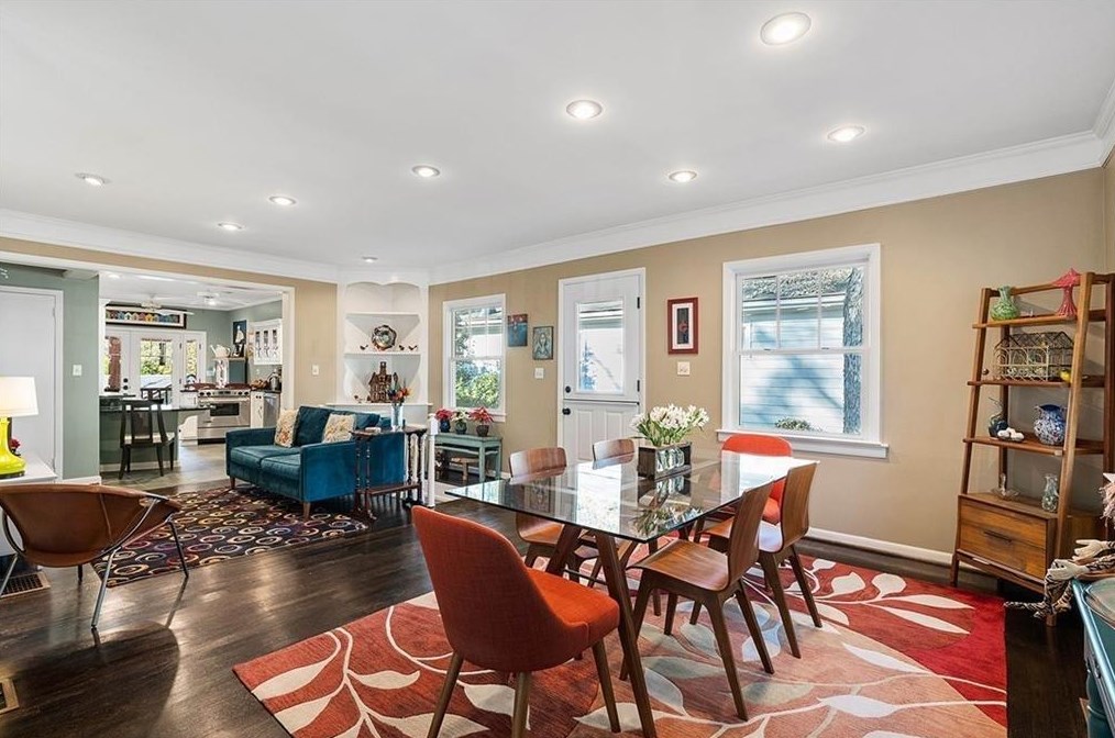 2228 Fairhaven Cir, Atlanta GA  30305-4317 exterior