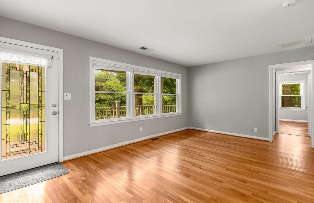 2943 Hollywood Dr, Decatur GA  30033-5005 exterior