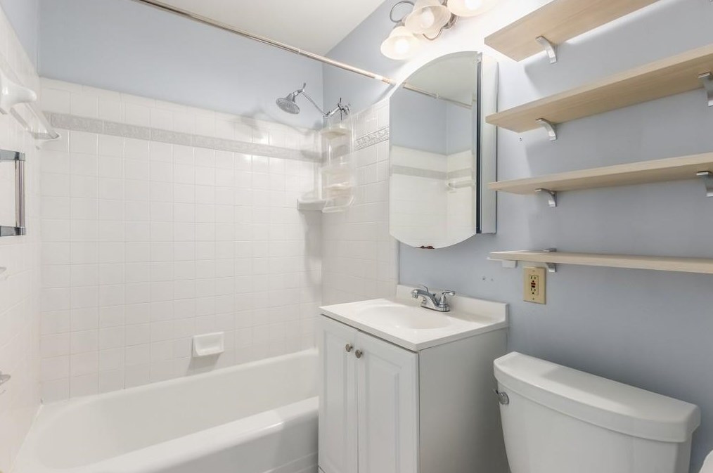 2943 Hollywood Dr, Decatur GA  30033-5005 exterior