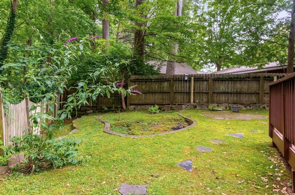 2943 Hollywood Dr, Decatur GA  30033-5005 exterior