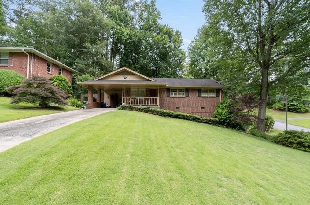 2543 Wilson Woods Dr, Decatur, GA 30033-3739
