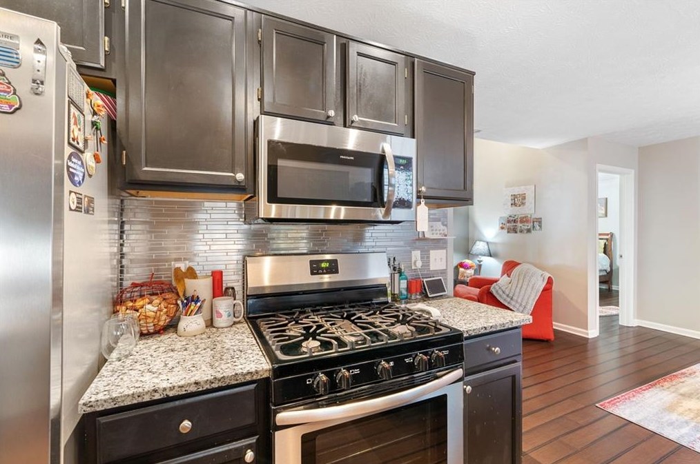 258 Dennis Dr, Alpharetta GA  30009-6506 exterior
