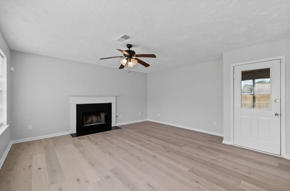 6389 Phillips Ct, Lithonia GA 30058-3926 exterior