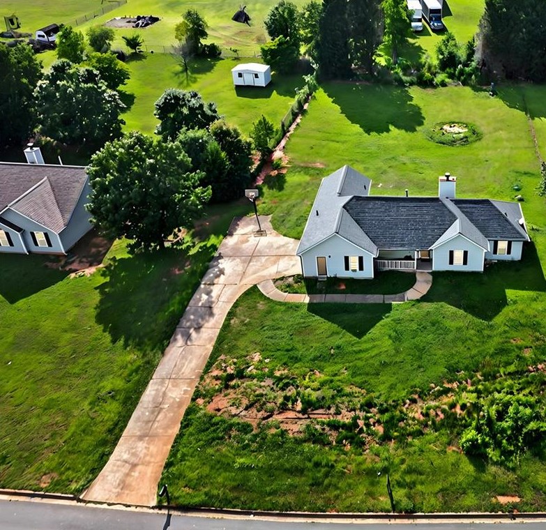 104 Massey Ln, Locust Grove, GA 30248-4431