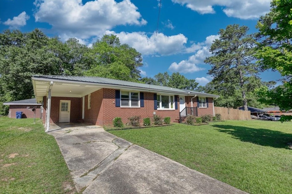 103 Mcelroy St, Winder, GA 30680-2275
