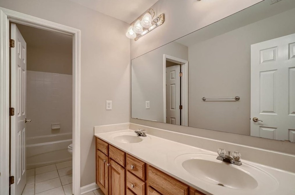 2774 Niblick Way, Duluth GA 30097-8182 exterior