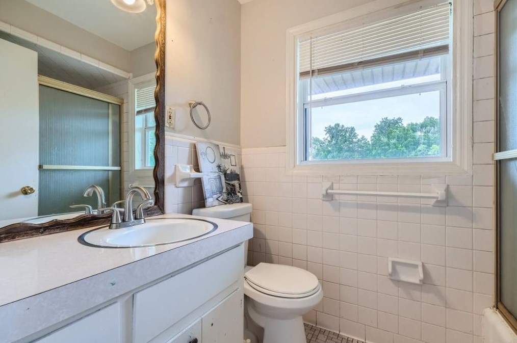 3006 Thrasher Cir, Decatur GA 30032-5864 exterior