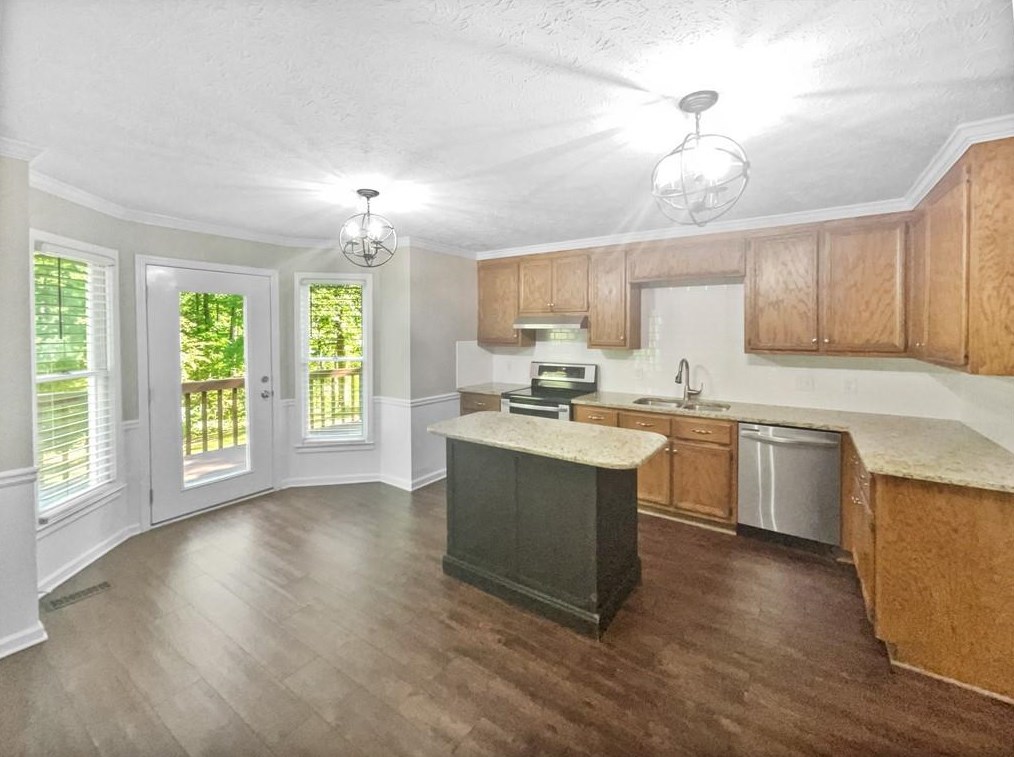 269 Cora Lou Ln, Winder, GA 30680-3534