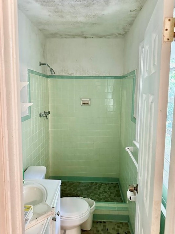 2258 Bryant Dr, Atlanta GA  30344-1034 exterior