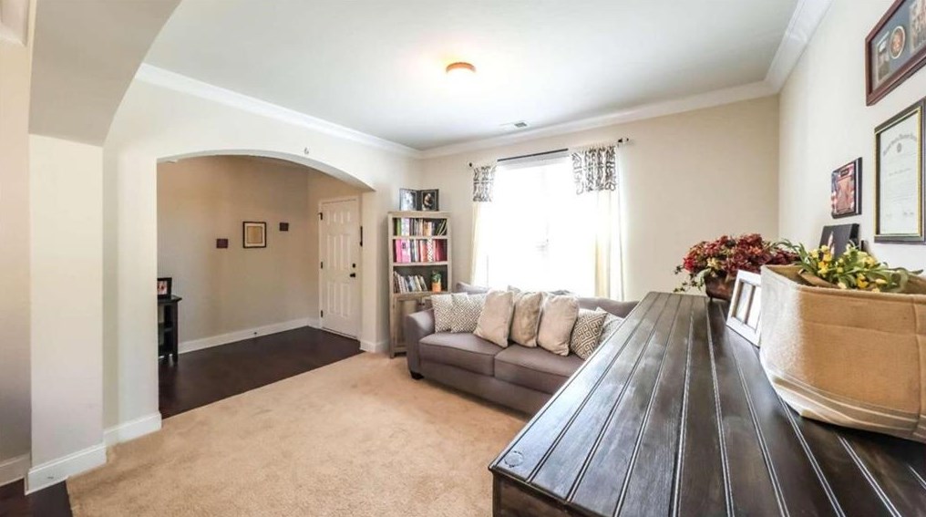 232 Huntleigh Chase Dr, Dallas, GA 30132-6093