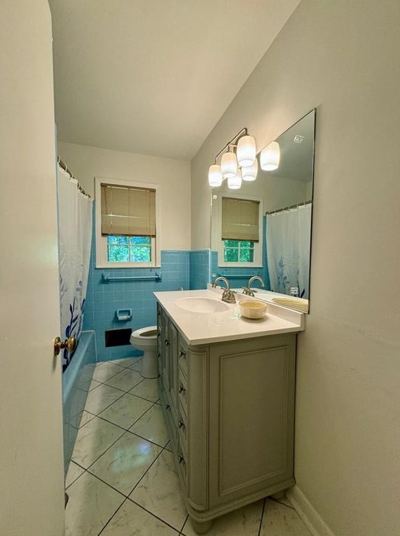 2618 Mdw Lark Dr, Atlanta GA  30344-4030 exterior
