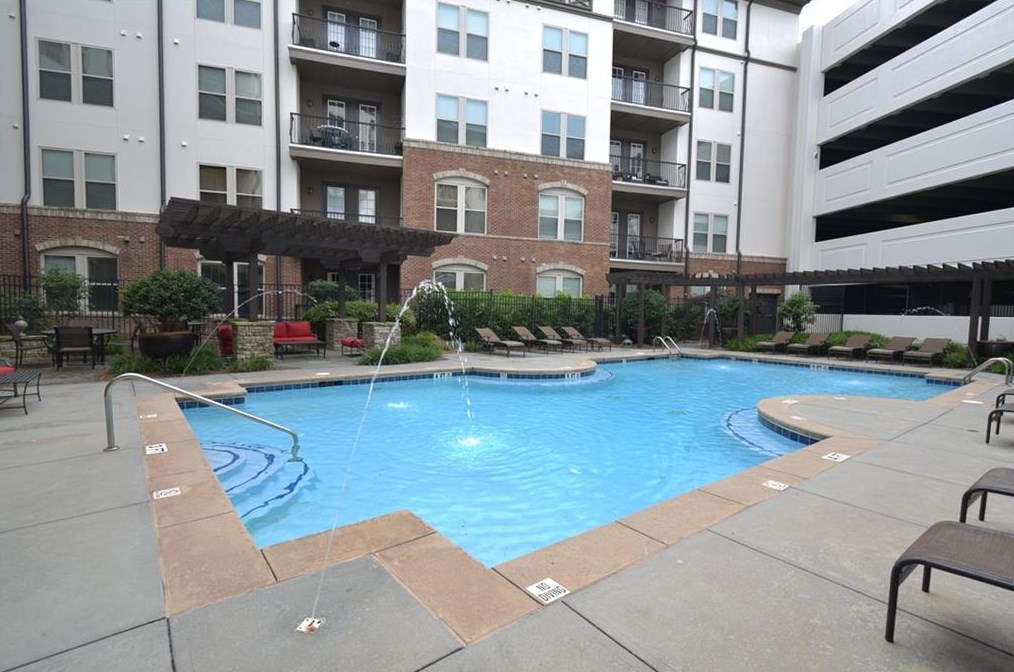 901 Abernathy Rd, Atlanta GA  30328-2562 exterior