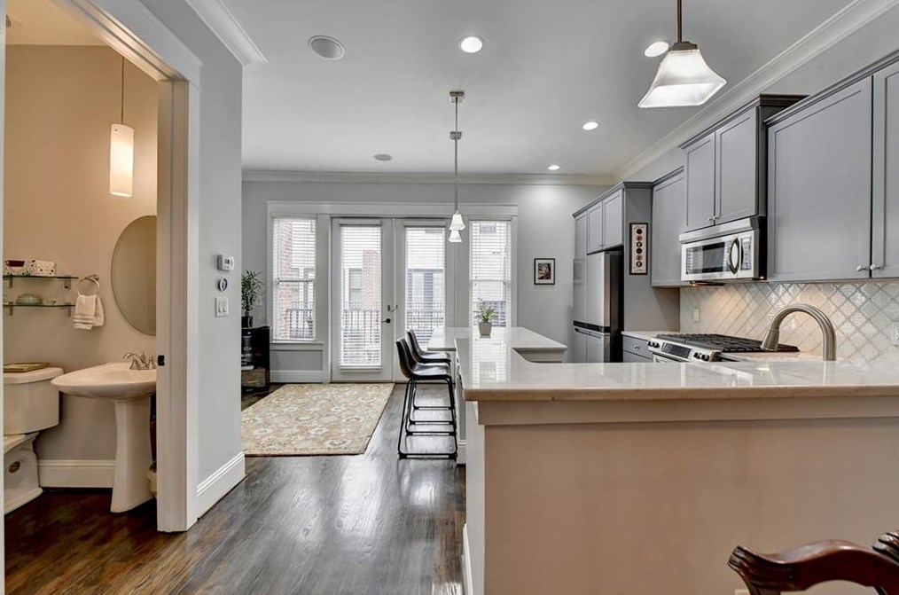 4690 Dogwood Aly, Atlanta GA 30338-7718 exterior