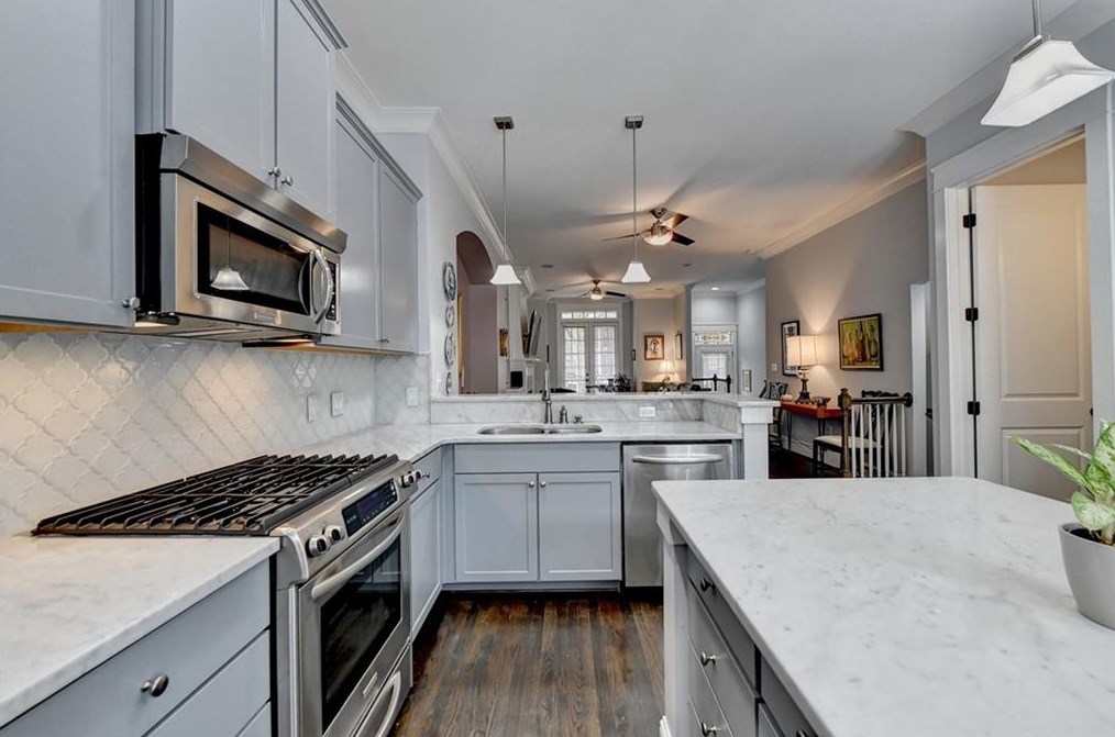 4690 Dogwood Aly, Atlanta GA 30338-7718 exterior