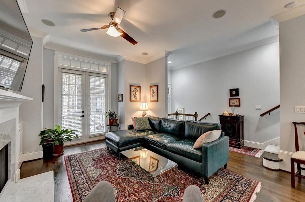 4690 Dogwood Aly, Atlanta GA 30338-7718 exterior