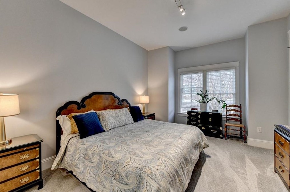 4690 Dogwood Aly, Atlanta GA 30338-7718 exterior