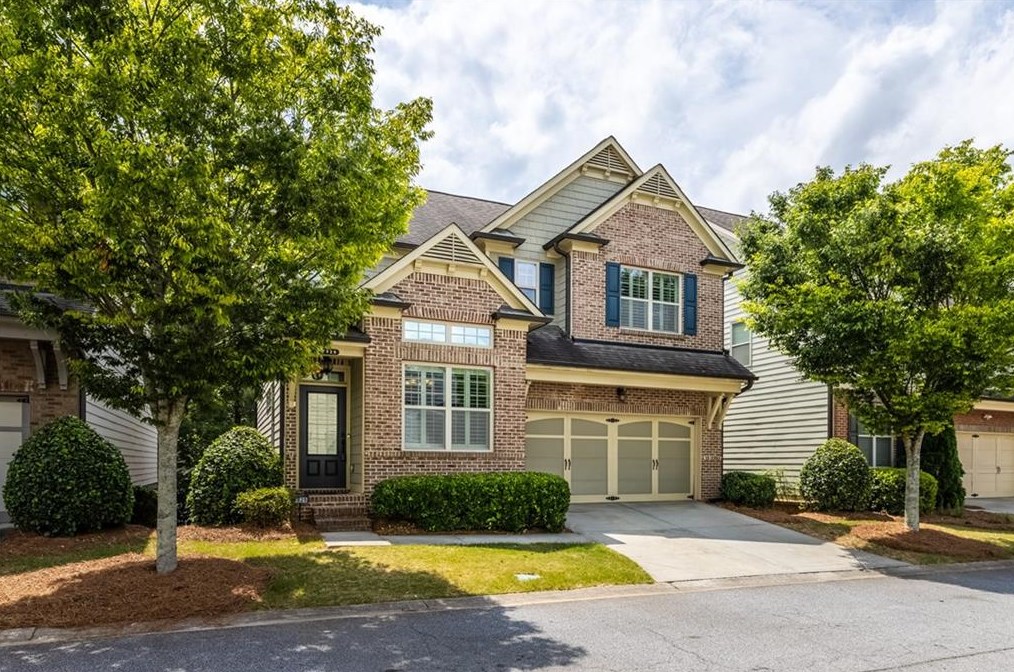 7825 Highland Bluff, Atlanta, GA 30328