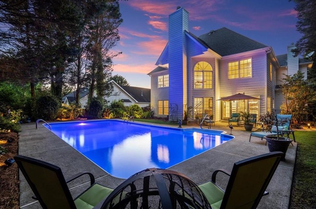 287 Ashton Lake Ct, Buford, GA 30518-6268