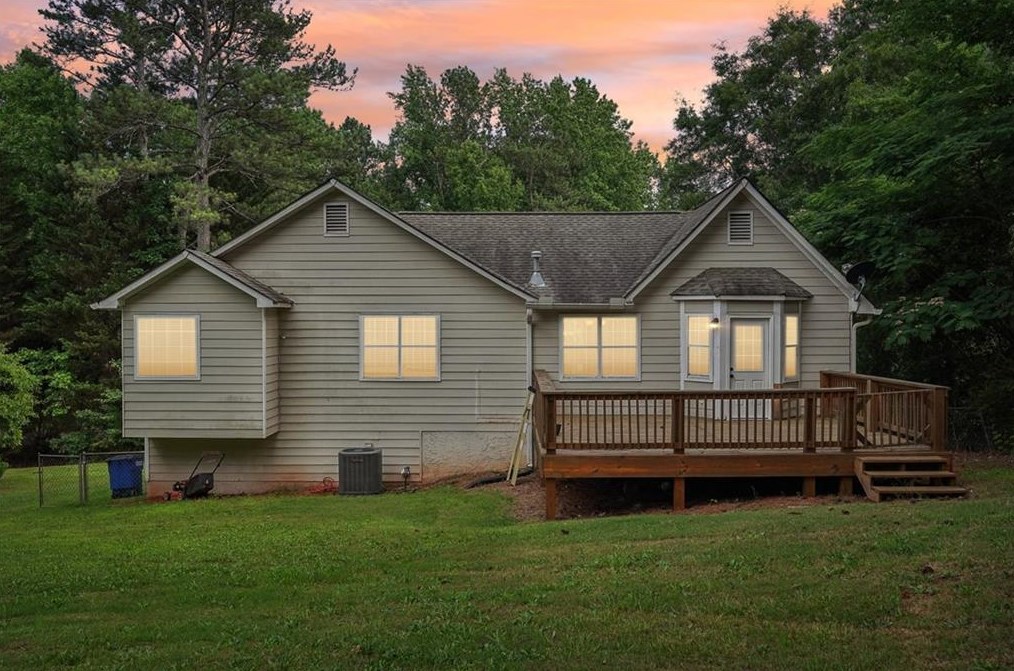 547 Emerald Pines Dr, Dallas, GA 30157-8528