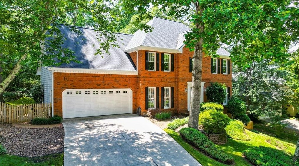 1475 Fallsbrook Ct, Acworth, GA 30101-7837