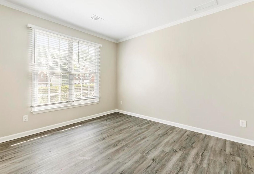 928 Hawk Crk Trl, Lawrenceville GA 30043-3477 exterior