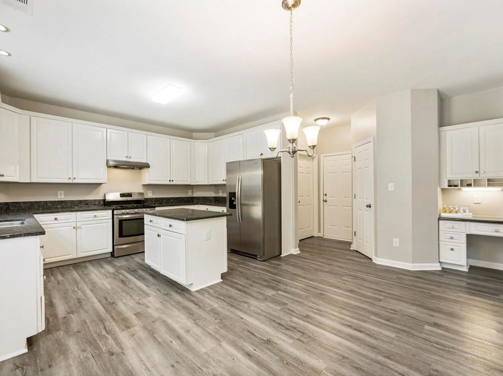 928 Hawk Crk Trl, Lawrenceville GA 30043-3477 exterior