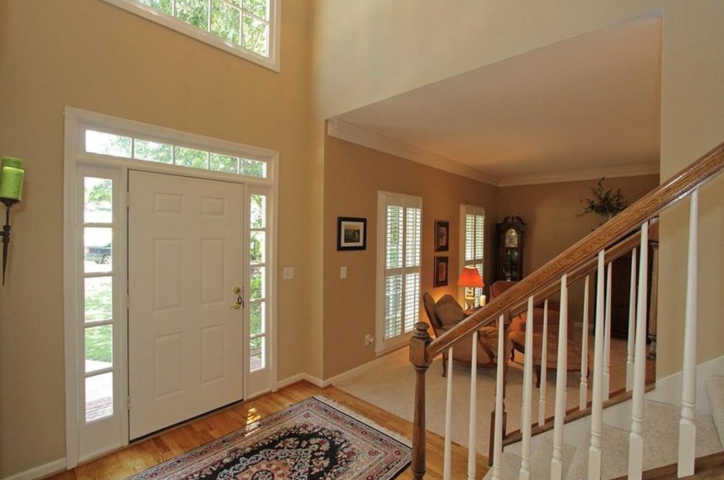 10930 Donamere Dr, Alpharetta, GA 30022