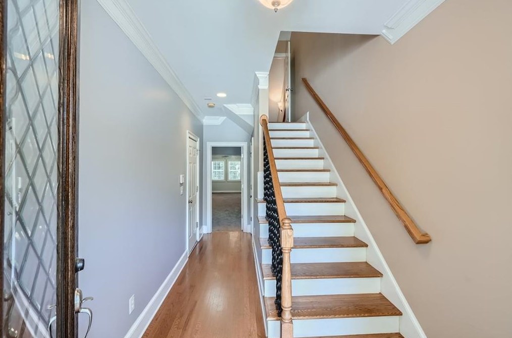 1182 Arbor Park Ln, Atlanta, GA 30311-3097