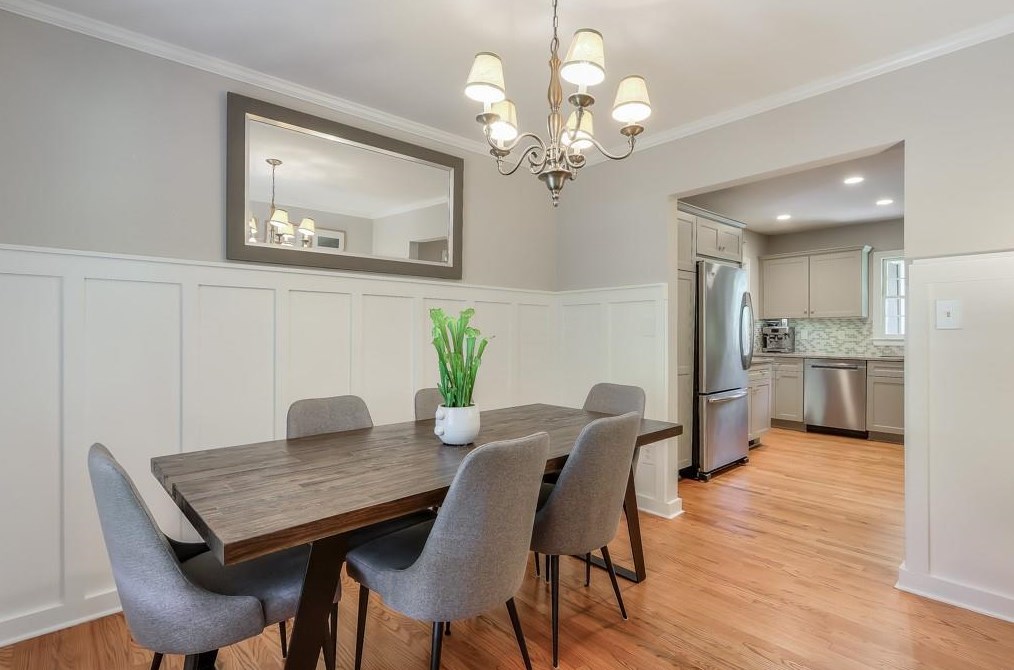 2478 Woodridge Dr, Decatur GA 30033-4830 exterior