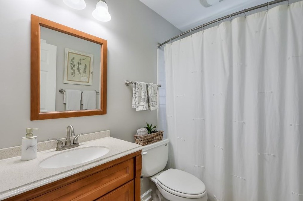 2478 Woodridge Dr, Decatur GA 30033-4830 exterior