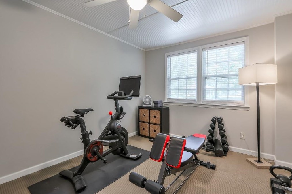 2478 Woodridge Dr, Decatur GA 30033-4830 exterior