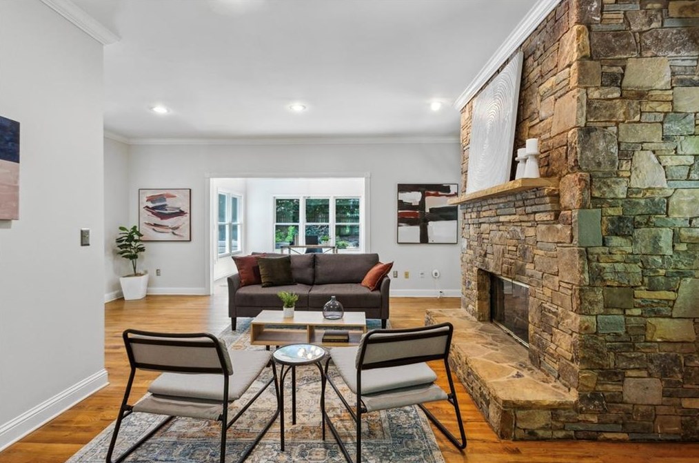 1721 Coventry Pl, Decatur GA 30030-1005 exterior