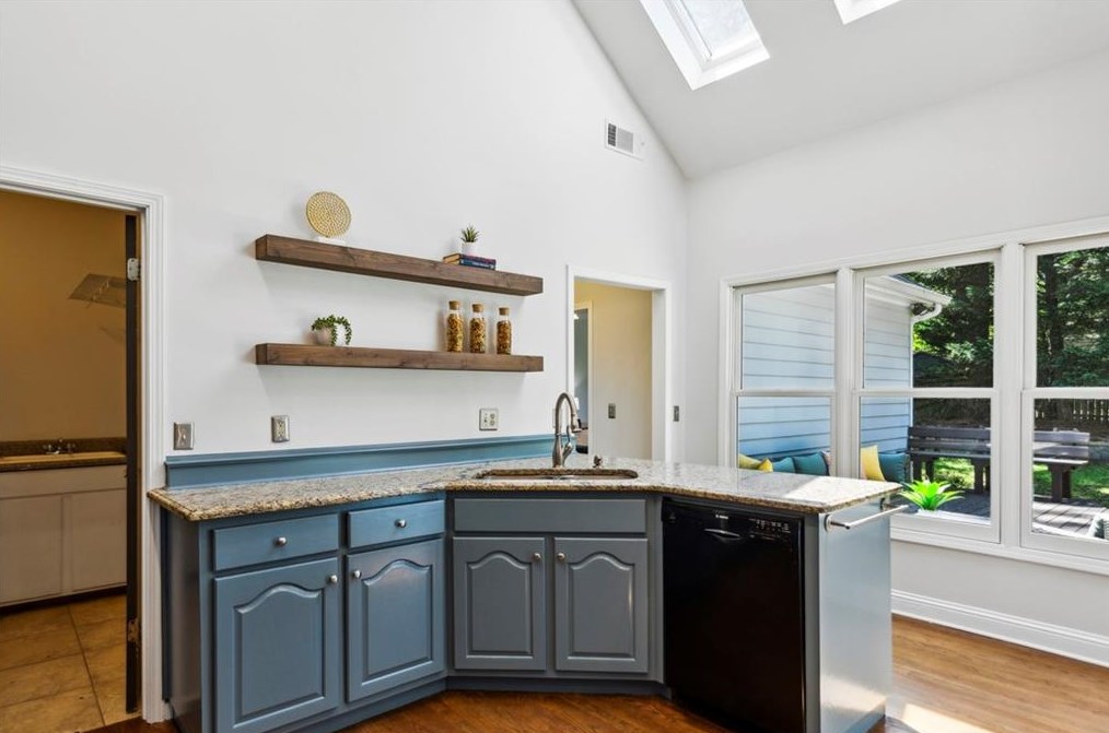 1721 Coventry Pl, Decatur GA 30030-1005 exterior