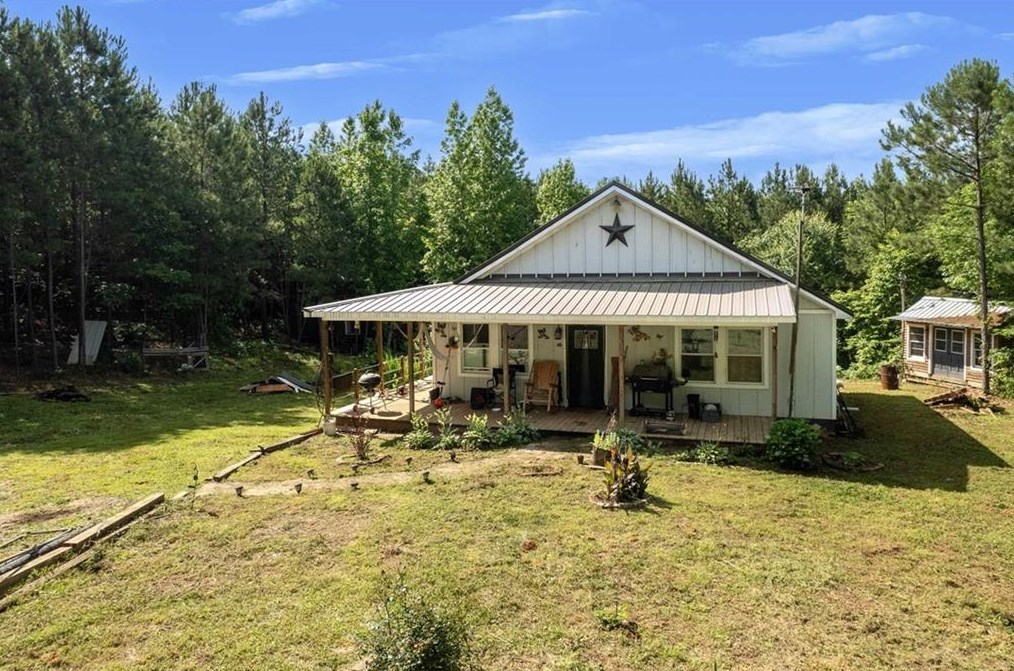 1061 Frances White Rd, Buchanan, GA 30113-4718