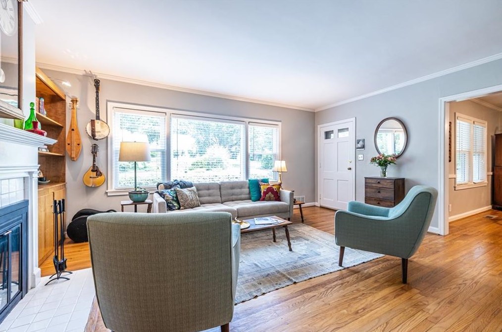 2343 Sanford Rd, Decatur GA  30033-5511 exterior