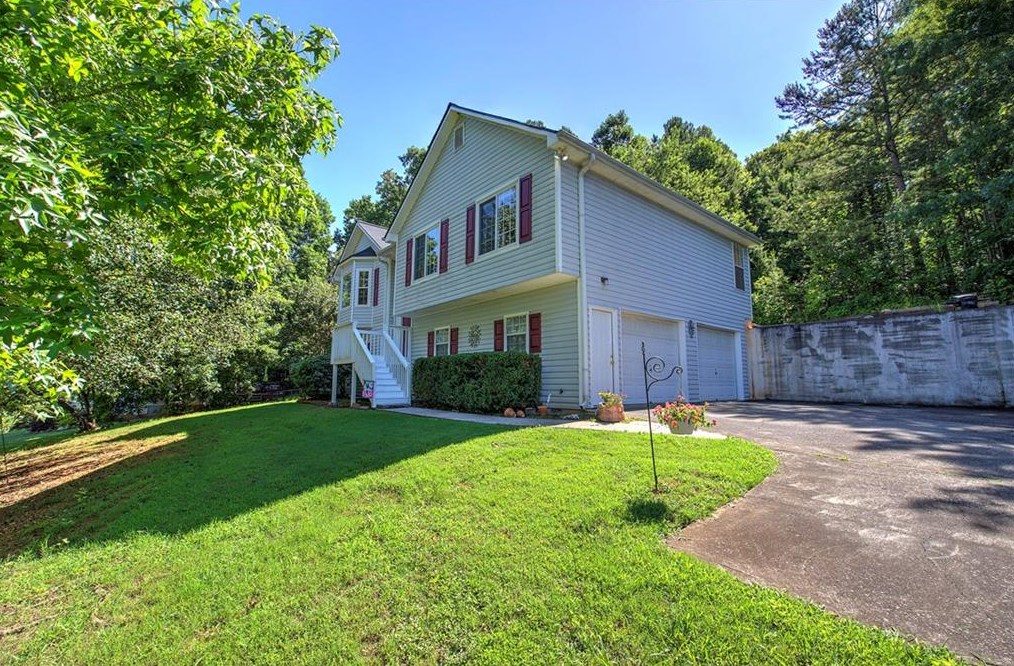 41 Etowah Ridge Dr, Euharlee, GA 30120-5688
