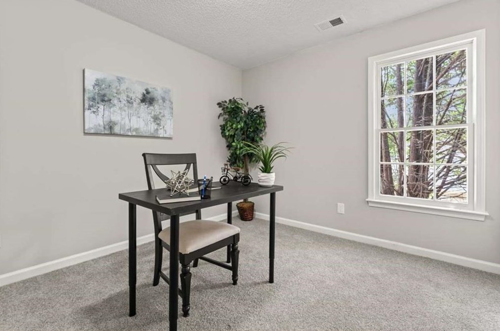 725 Deerwood Dr, Stockbridge GA  30281-6321 exterior