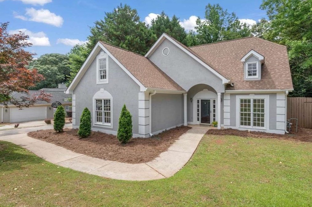 725 Deerwood Dr, Stockbridge, GA 30281-6321