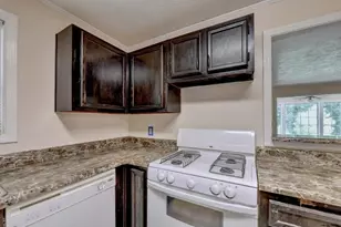 102 Gettysburg Pl, Sandy Springs, GA 30350 - Photo 16