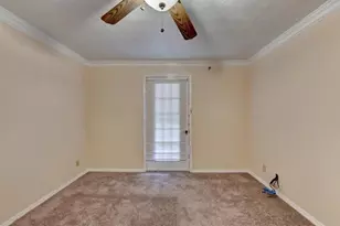 102 Gettysburg Pl, Sandy Springs, GA 30350 - Photo 18