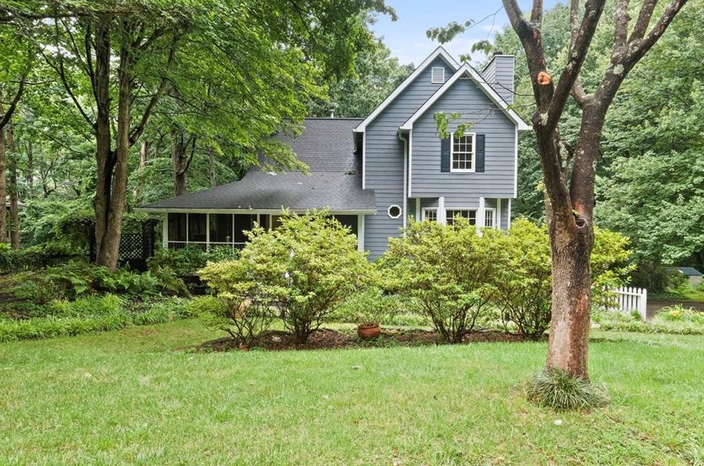 141 Chantilly Ln, Lawrenceville, GA 30043-2912