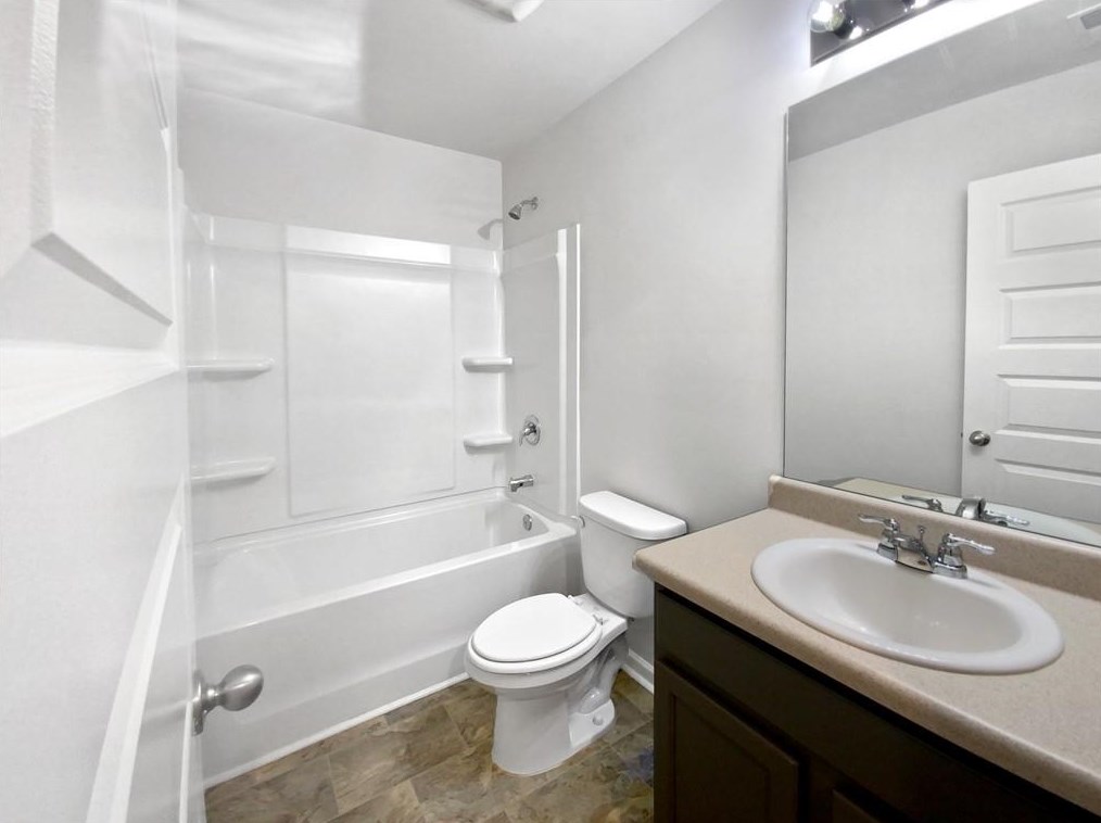 2522 Piering Dr, Lithonia GA exterior