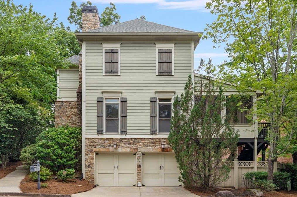 2430 Medlock Cmns, Decatur, GA 30030-1599
