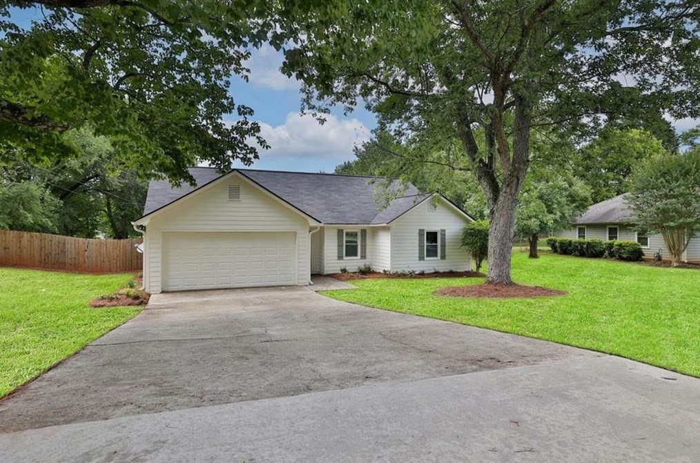 1611 Willow Bend Way, Lithonia, GA 30078-5803