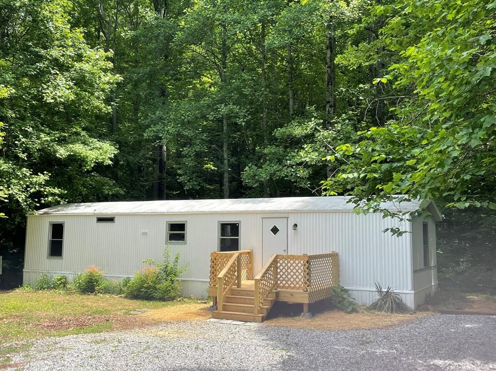 554 Iberian Rd, Dahlonega, GA 30533-8223