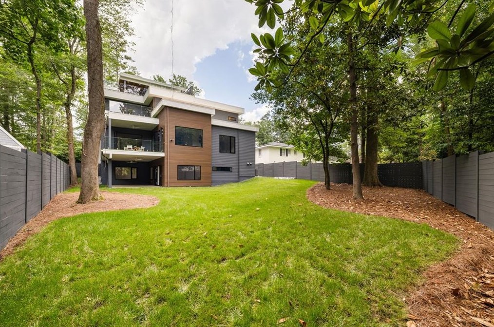 2685 Caldwell Rd, Atlanta GA  30319-3164 exterior