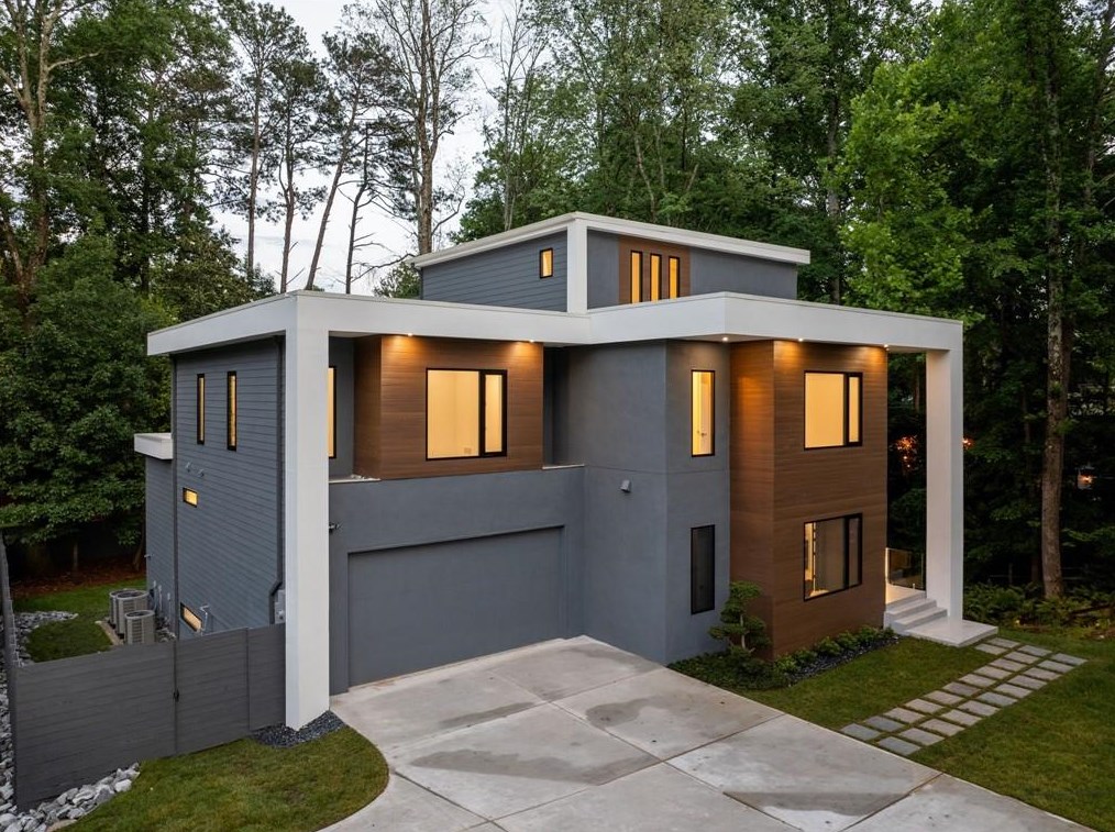 2685 Caldwell Rd, Atlanta GA  30319-3164 exterior